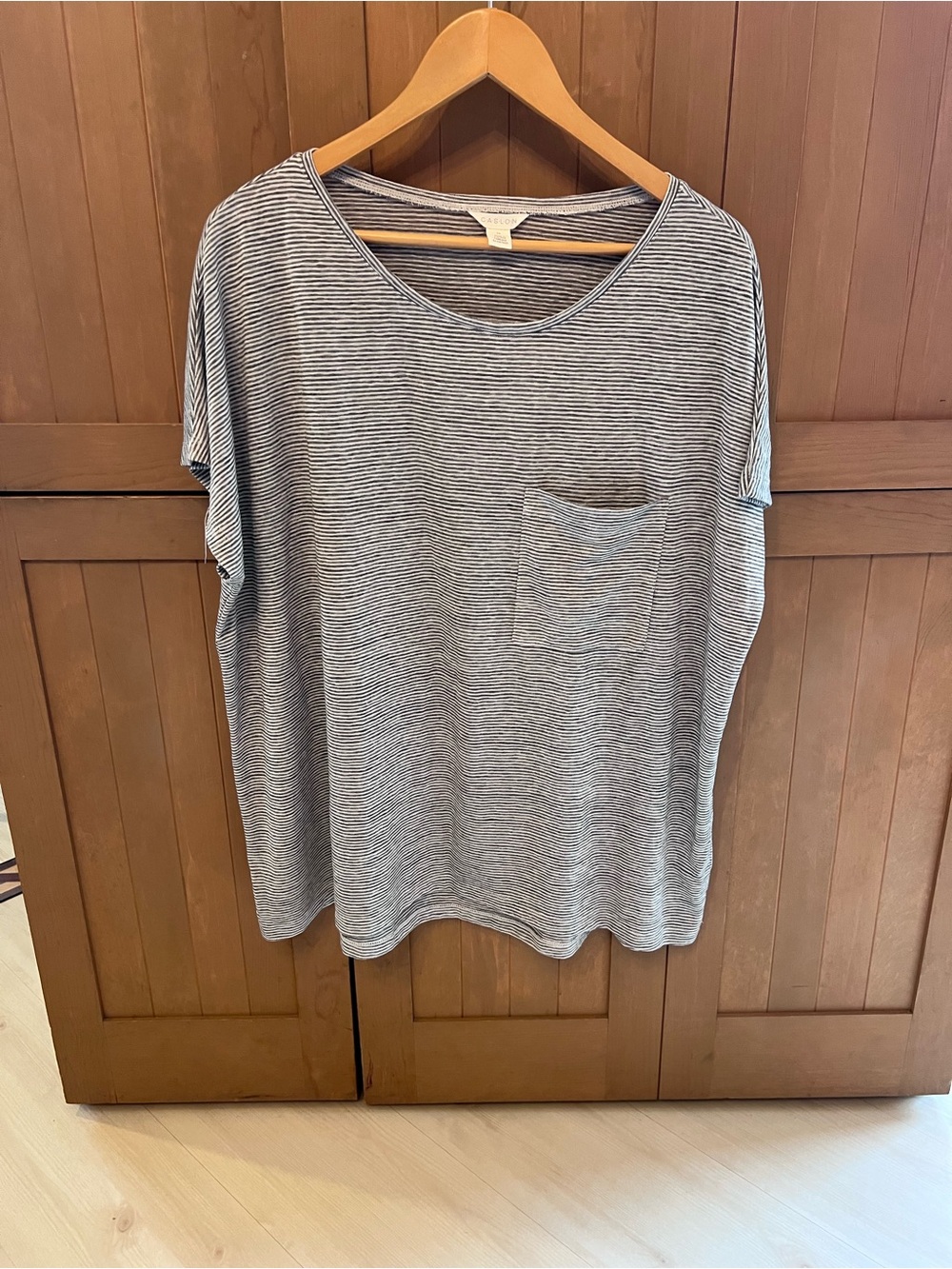 Caslon Gray Stripe Tee size 3x